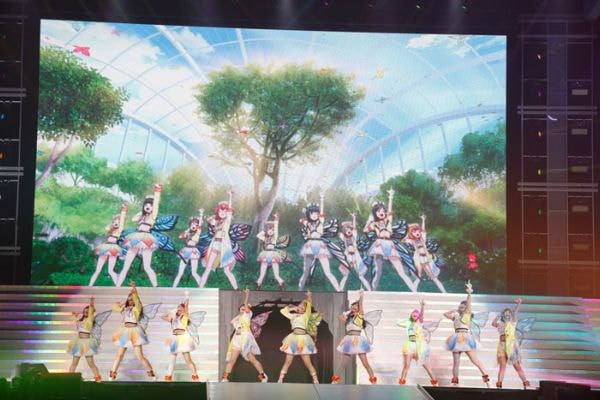 aqours_01_web.jpg